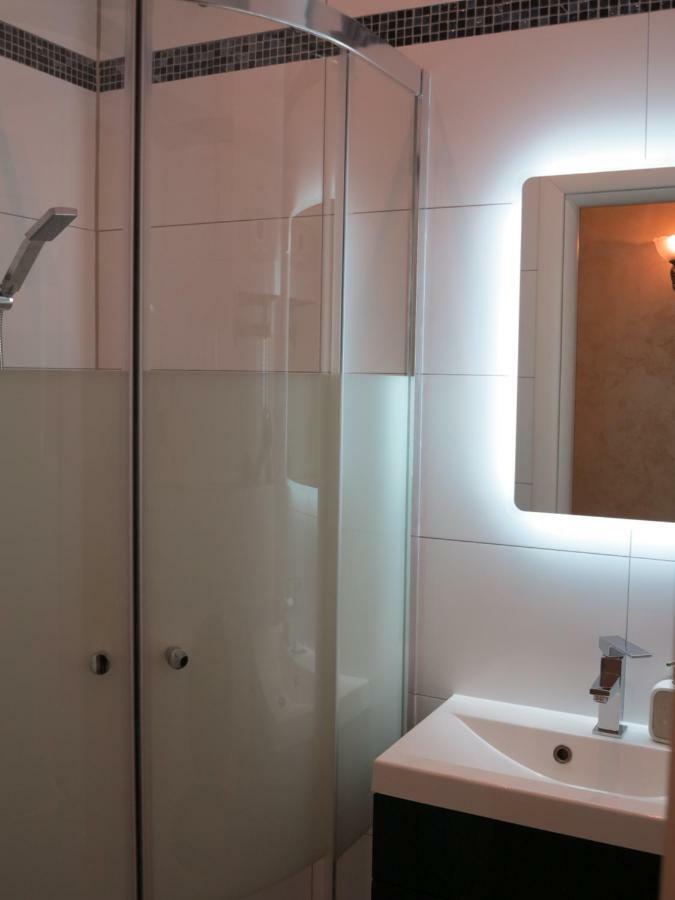 Small Luxury Kapitol Apartment Vienne Extérieur photo