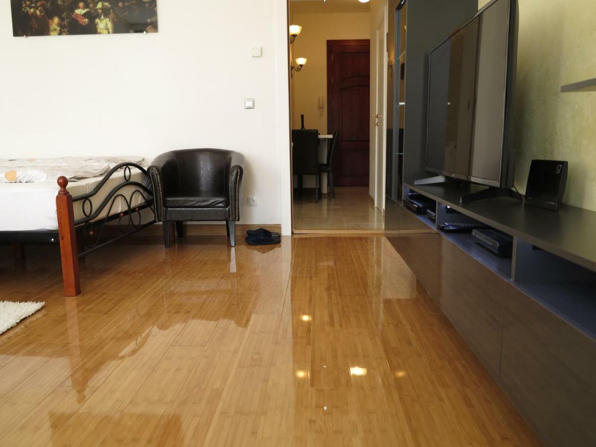 Small Luxury Kapitol Apartment Vienne Extérieur photo