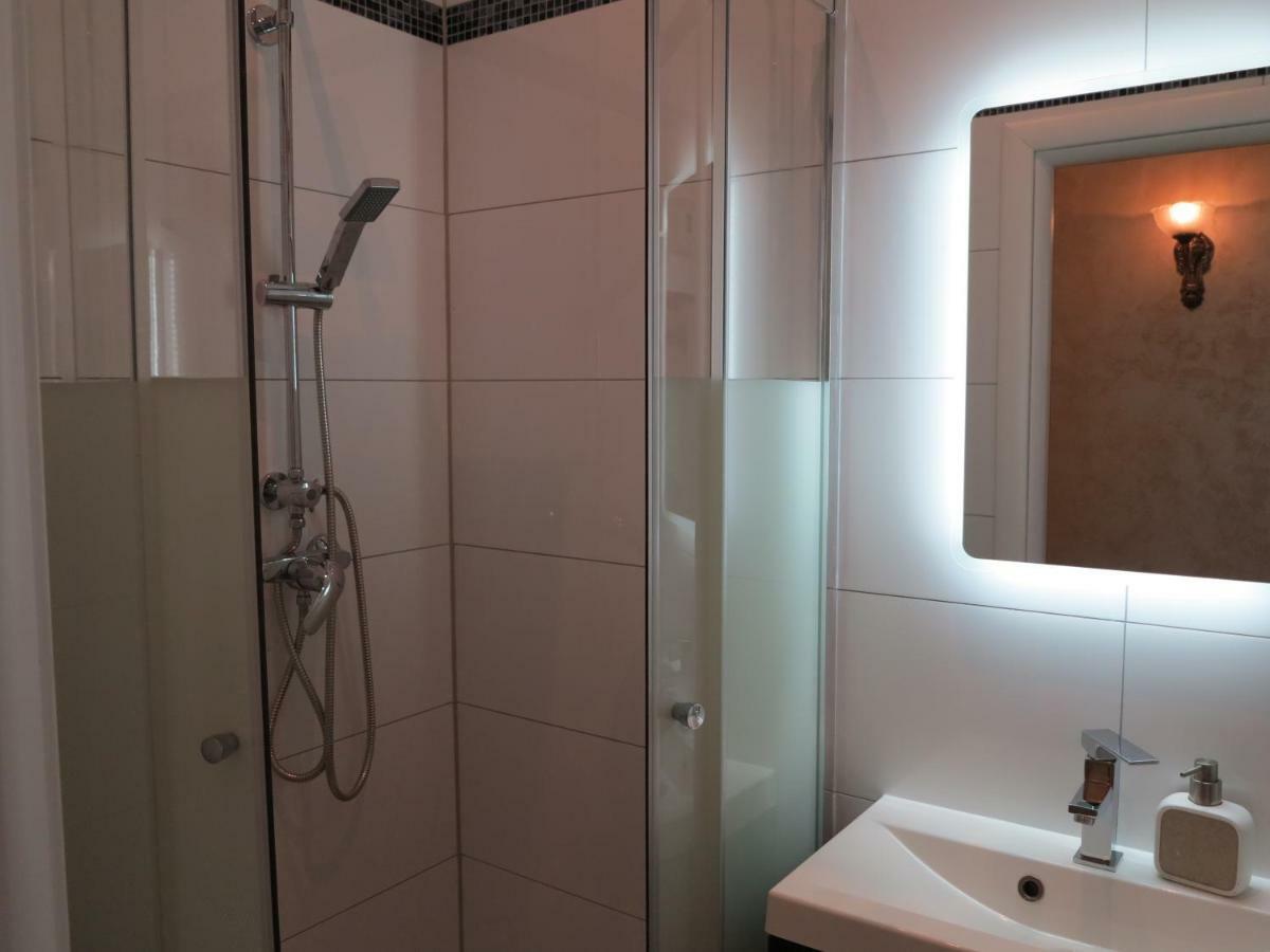 Small Luxury Kapitol Apartment Vienne Extérieur photo