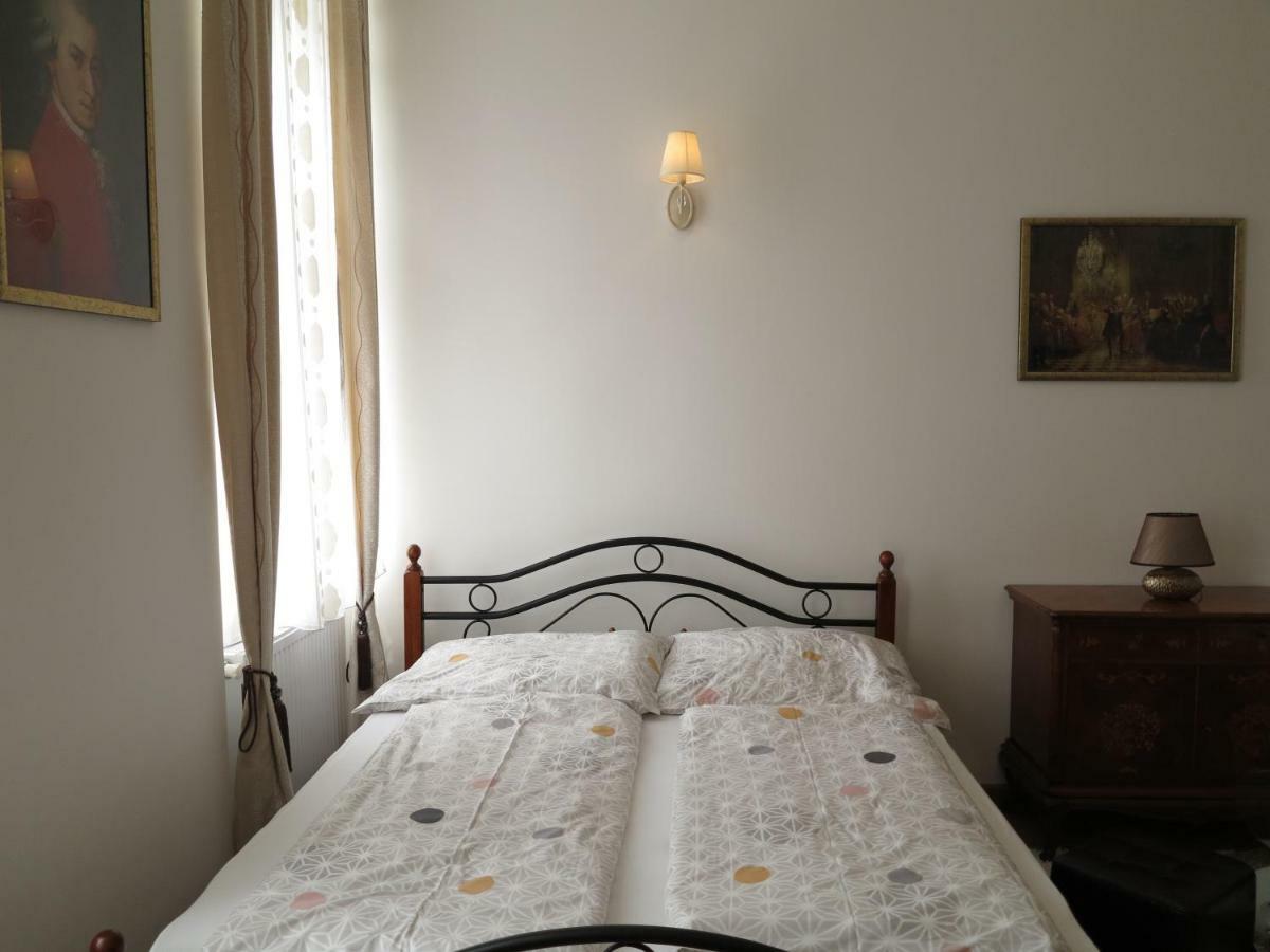 Small Luxury Kapitol Apartment Vienne Extérieur photo